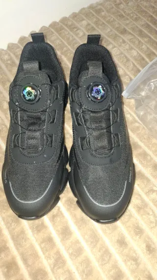 Zapatos Negros Deportivos