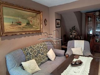 Casa adosada en venta en Lucena