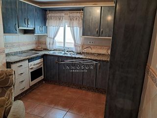 Casa adosada en venta en Lucena