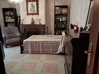 Casa adosada en venta en Lucena