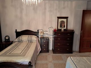 Casa adosada en venta en Lucena