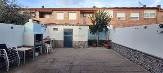 Casa adosada en venta en Tiemblo (El)