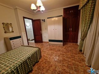 Casa adosada en venta en Linares