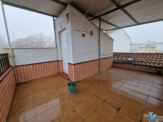 Casa adosada en venta en Linares