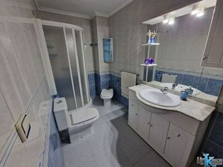 Casa adosada en venta en Linares