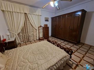 Casa adosada en venta en Linares
