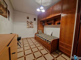 Casa adosada en venta en Linares