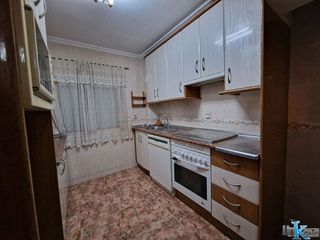 Casa adosada en venta en Linares