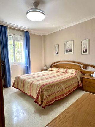 Casa en venta en Parque Alcosa - Jardines del Edén en Sevilla