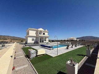 Chalet en venta en Pinós