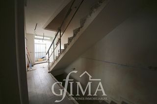 Casa adosada en venta en Tomelloso