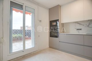 Piso en venta en Les Planes en Hospitalet de Llobregat, L´