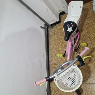 Bicicleta infantil rosa B'Twin