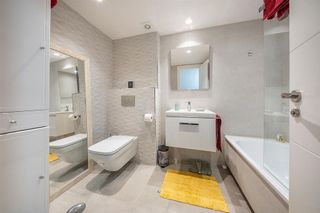 Piso en venta en Nueva Andalucía centro en Marbella