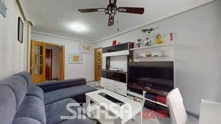 Piso en venta en Reyes en Parla