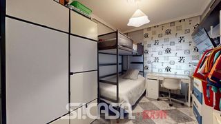 Piso en venta en Reyes en Parla