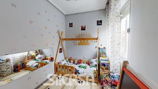 Piso en venta en Reyes en Parla