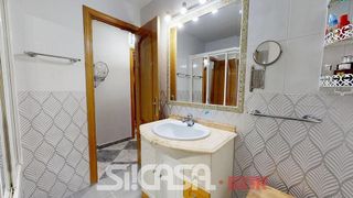 Piso en venta en Reyes en Parla