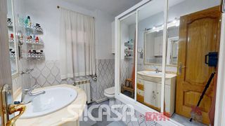 Piso en venta en Reyes en Parla