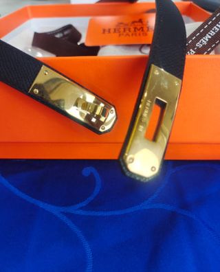 Cinturón Hermès Negro y Dorado