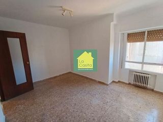 Piso en venta en Franciscanos en Albacete