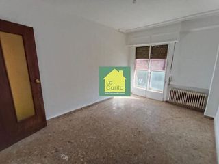 Piso en venta en Franciscanos en Albacete