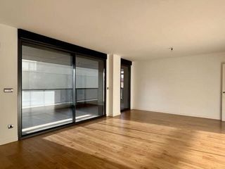 Piso en venta en Lezkairu en Pamplona