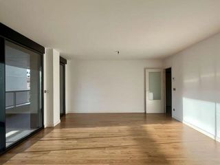 Piso en venta en Lezkairu en Pamplona