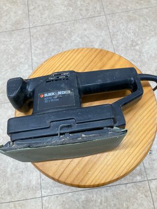 Lijadora Black & Decker BD170