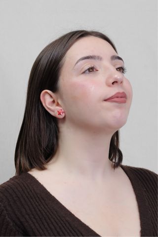 Pendientes estrella rojos y rosas