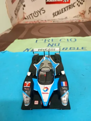 Scalextric Peugeot 908