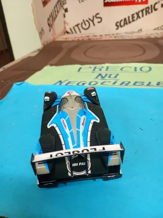 Scalextric Peugeot 908