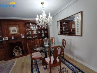 Piso en alquiler en Plaza España - Villa Pilar - Reyes Católicos - Vadillos en Burgos