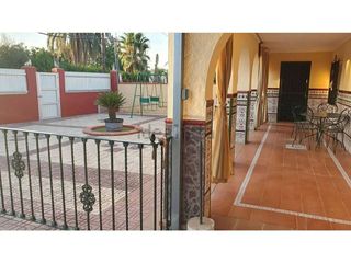 Casa en venta en Carmona