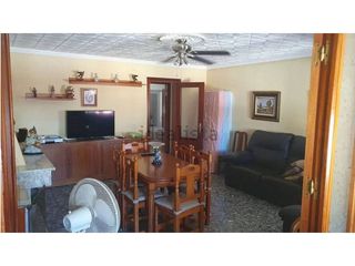 Casa en venta en Carmona