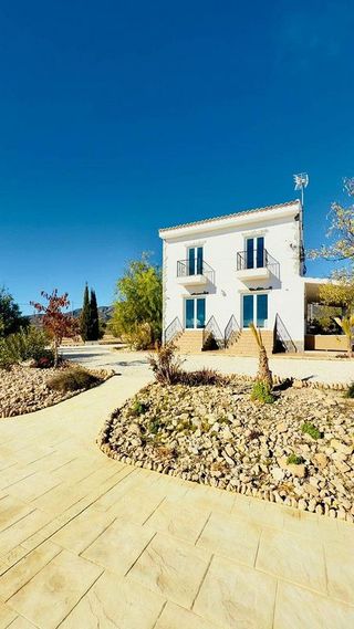 Chalet en venta en Pinós