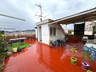 Casa adosada en venta en El Raval - Safaretjos en Santa Coloma de Gramanet