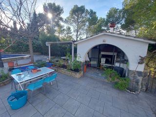 Chalet en venta en Corbera de Llobregat