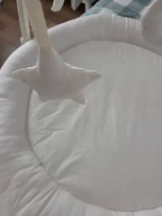 Gimnasio para bebé con arco y juguetes