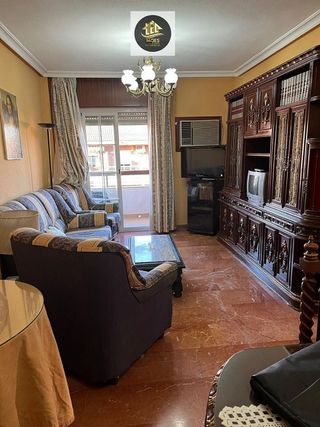 Piso en venta en Linares