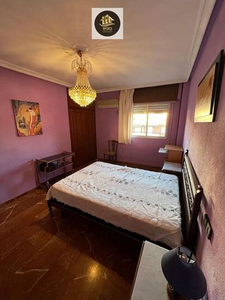 Piso en venta en Linares