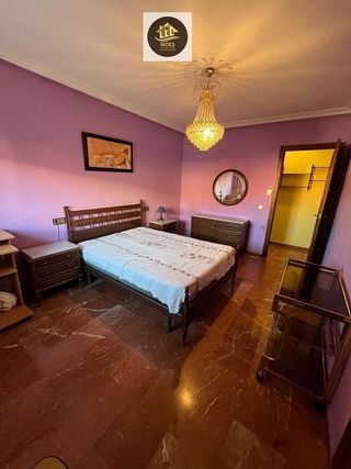 Piso en venta en Linares