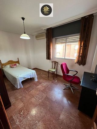 Piso en venta en Linares