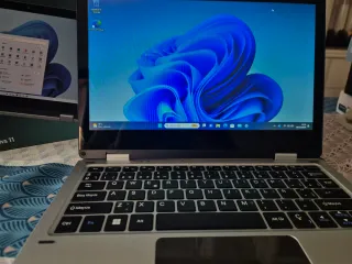 Prixton Flex Pro 4/128 GB Intel Windows 11