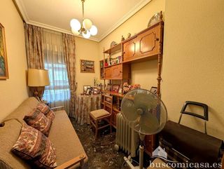 Piso en venta en Linares