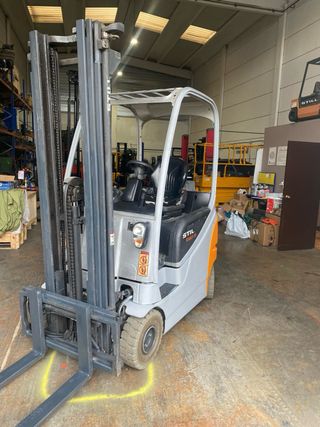 Carretilla elevadora STILL matriculada