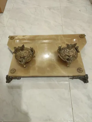 Tintero antiguo mármol y metal con águilas
