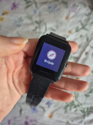 Reloj Inteligente Amazfit Bip Negro + cargador