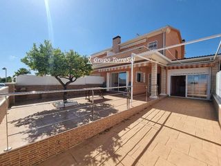Casa pareada en venta en Centro en Roda de Barà