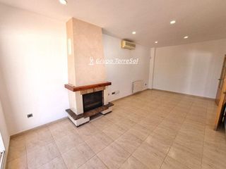 Casa pareada en venta en Centro en Roda de Barà
